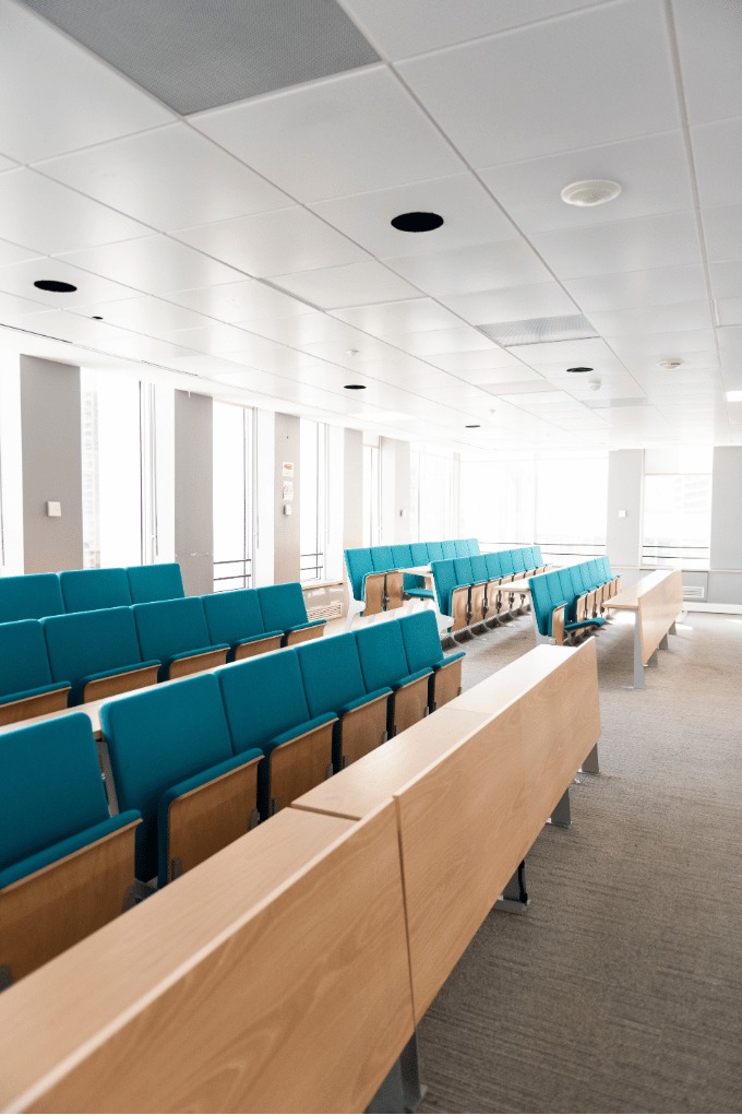 Salles de cours équipées